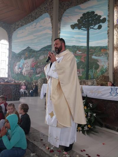 CelebraÃ§Ã£o das CrianÃ§as no SantuÃ¡rio de Laranjeiras do Sul (12/10) 